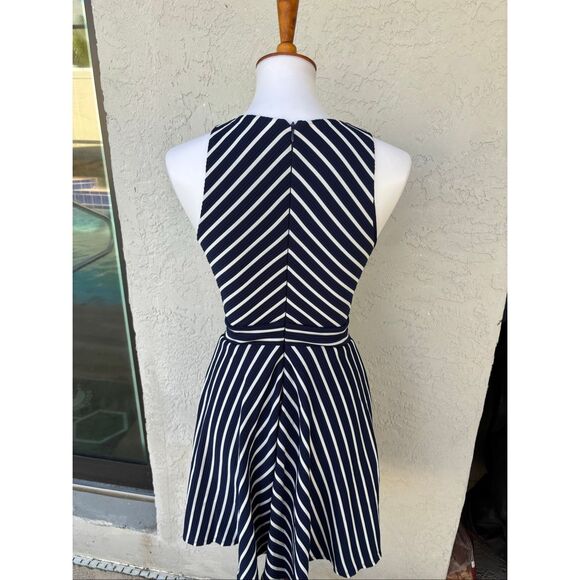 Anthropologie X Hutch Kinsley Blue/White Striped Cutout chevron Dress XS tie - Picture 6 of 13